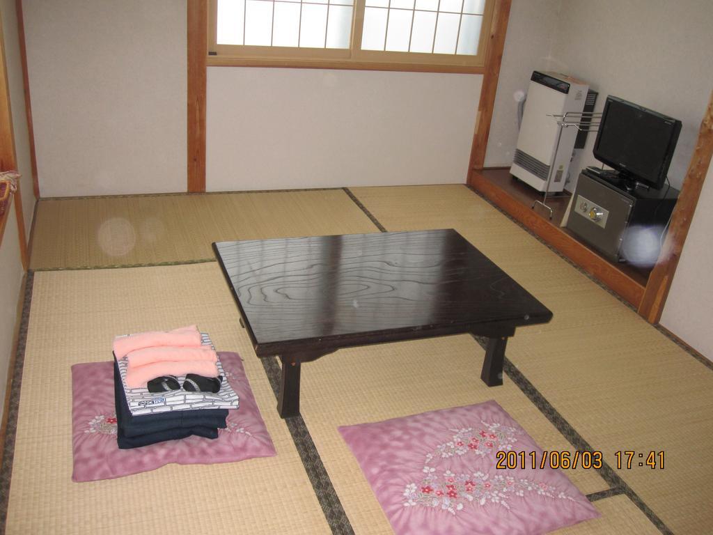 Apple Inn Takasaka Nozawaonsen Esterno foto